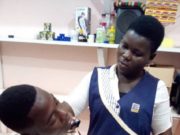 Togo/Afropreneuriat: Koumonim Aborayilo, la femme qui se fait un nom dans la coiffure masculine